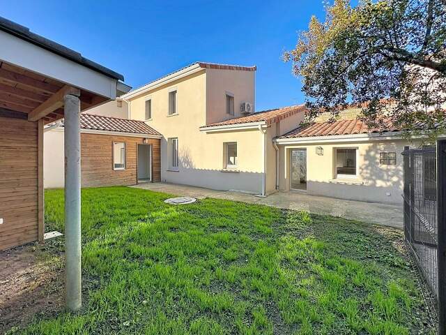 Maison À Vendre — photo du bien