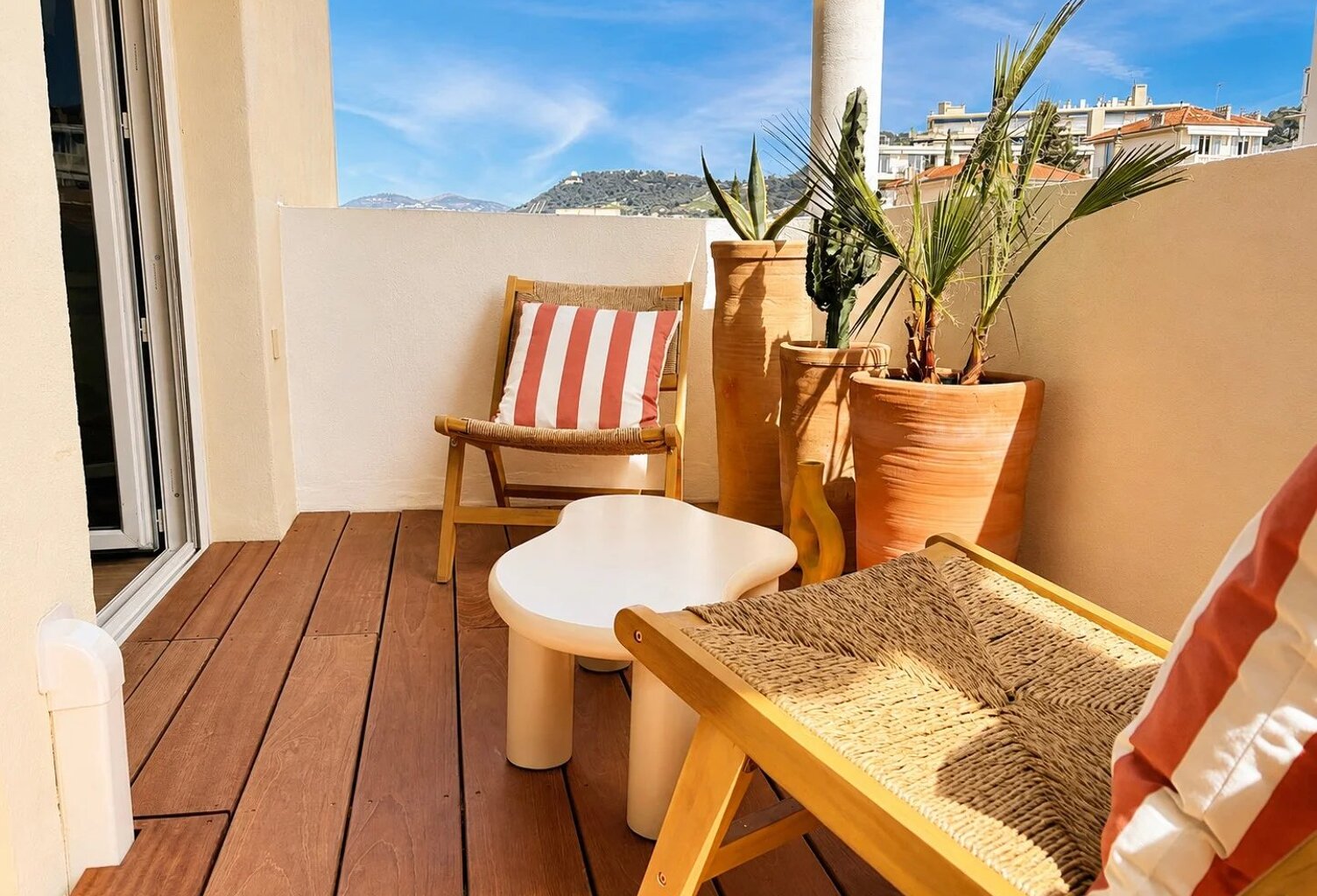 NICE LE PORT - 2 pièces avec terrasse — photo 1