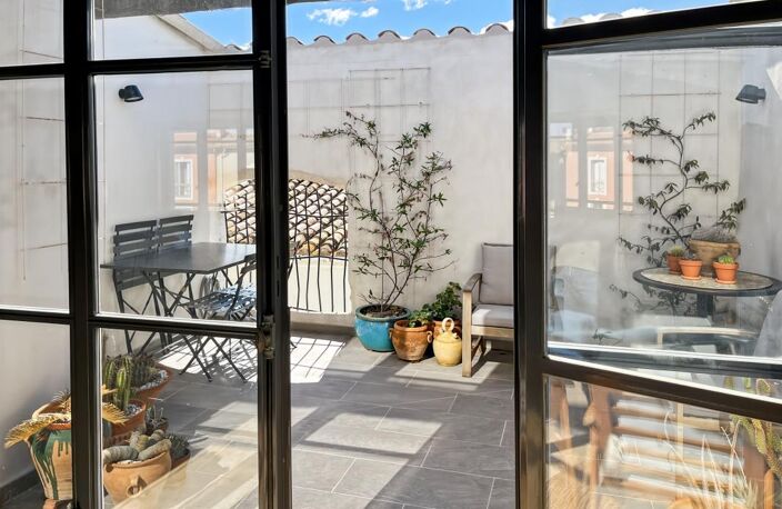 Vente vigneronne traversante à Marseillan avec grand garage et terrasse — photo 4