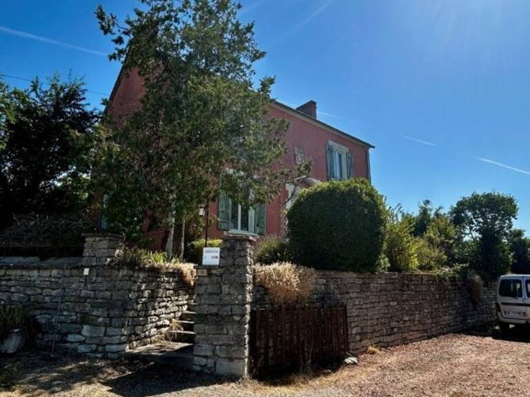 JOLIE MAISON DE CAMPAGNE AVEC DEPENDANCES ET GRAND TERRAIN — photo 1