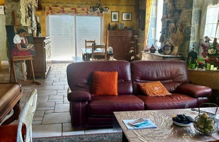 JOLIE MAISON DE CAMPAGNE AVEC DEPENDANCES ET GRAND TERRAIN — photo 4