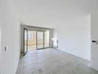 Appartement T2 - Balcon - À Louer - LE PONTET — photo 2