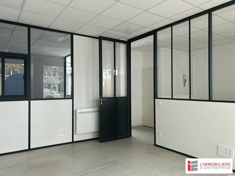 BUREAUX A LOUER — photo 1