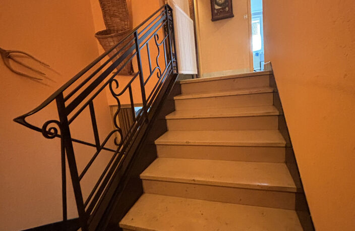 CHATILLON Sur SEINE : Maison de 1960 au centre ville ,130m2 — photo 3