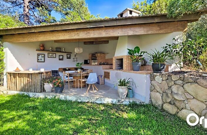 A vendre - Villa contemporaine avec piscine et appartement indépendant — photo 2