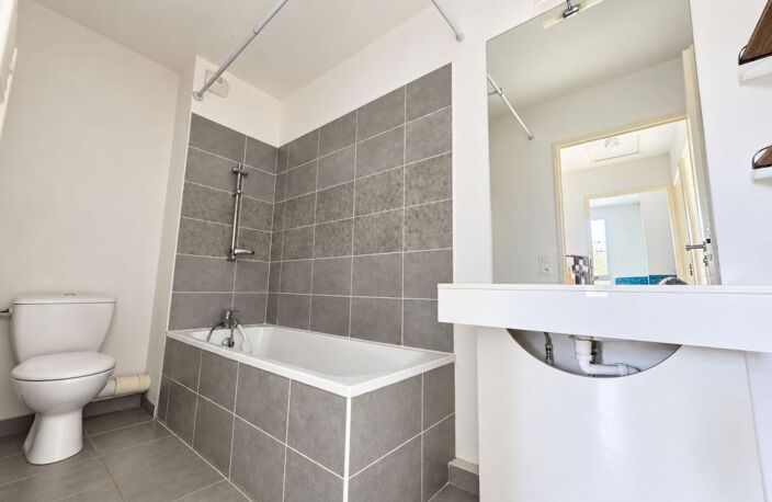 AVIGNON – MAISON 4 PIÈCES AVEC 3 CHAMBRES ET 2 PARKINGS PRIVATIFS — photo 4