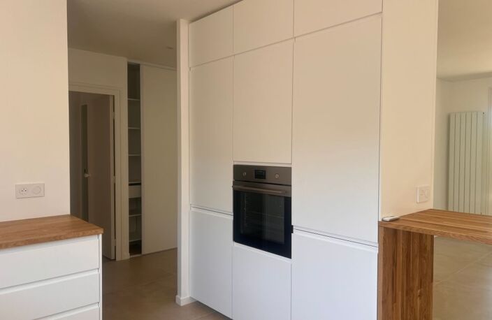 Maison de 132m2 à louer sur Lissieu — photo 2