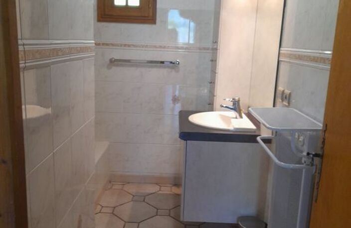 Appartement de 96m2 à louer sur Auris — photo 4