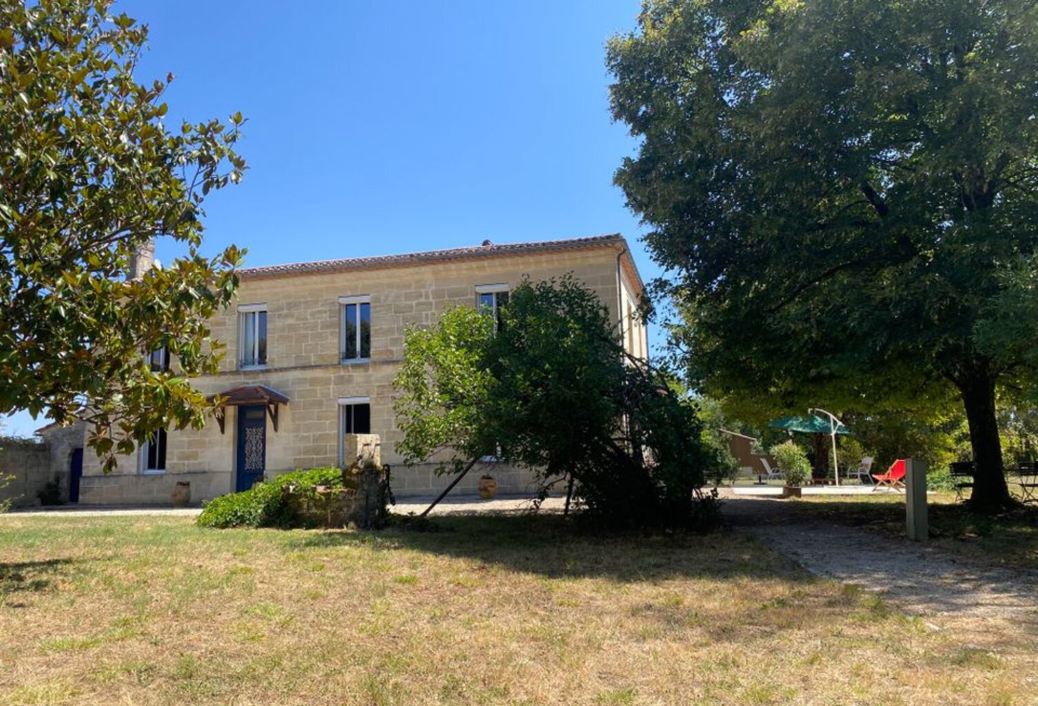 Maison de 270m2 à louer sur Saint-André-de-Cubzac — photo 1