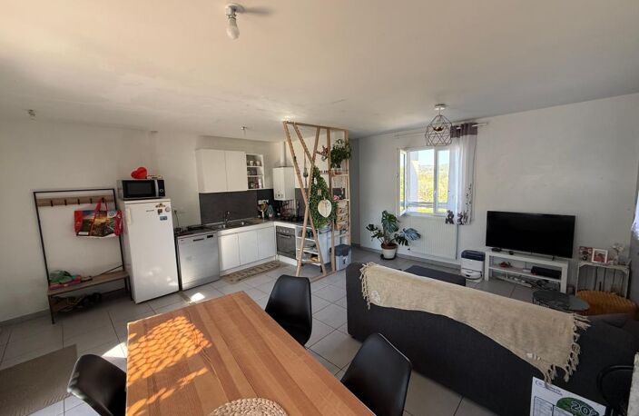 Maison à Pont-Évêque avec jardin et garage — photo 5