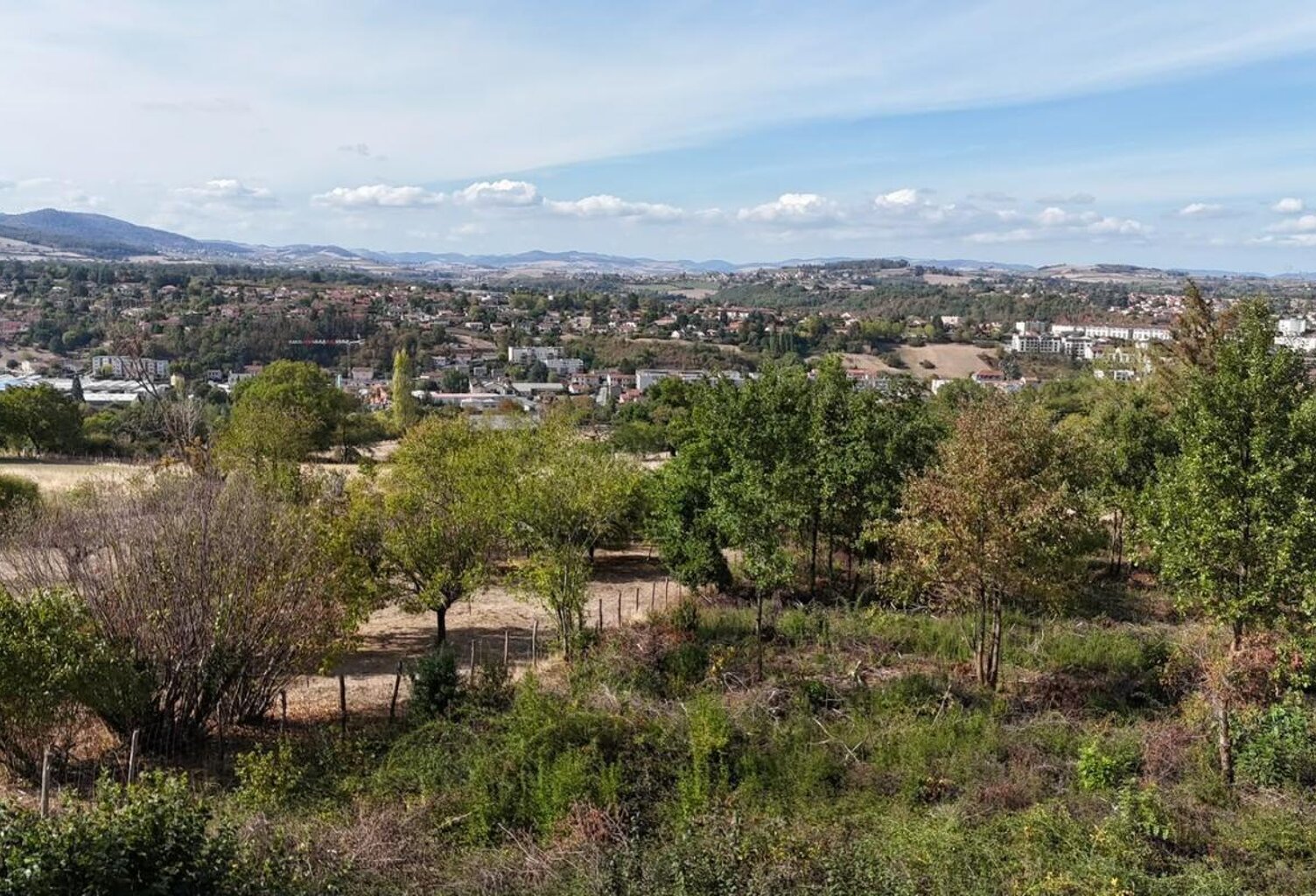 Maison à rénover avec vue exceptionnelle et terrain — photo 1