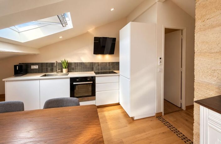 T3 meublé rénové de 79 m² Lumineux / Climatisation — photo 3