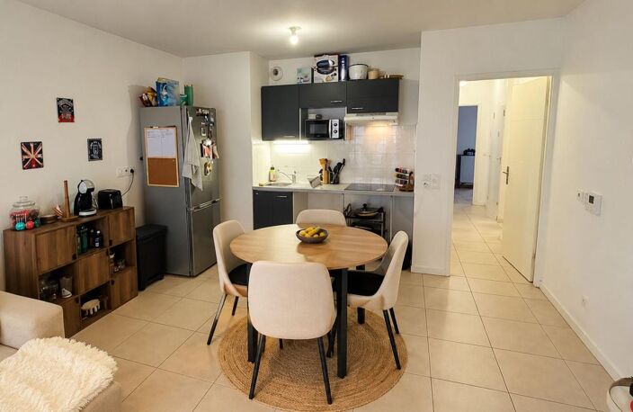 LA TESTE-DE-BUCH – APPARTEMENT T3 AVEC TERRASSE, PISCINE ET PARKING – INVESTISSEMENT LOCATIF — photo 2