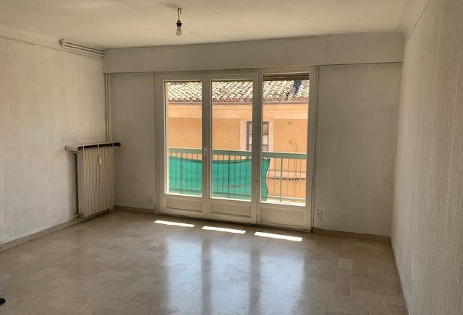 Grand studio à louer quartier Montcalm, 37 m² — photo 1