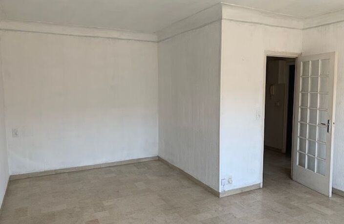 Grand studio à louer quartier Montcalm, 37 m² — photo 5