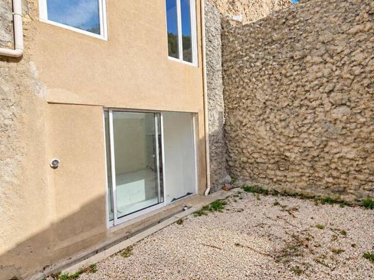 BESSAN - IMMEUBLE DE RAPPORT 2 appartements T3 + COUR + COMBLES — photo 1
