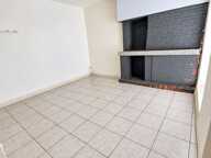 BESSAN - IMMEUBLE DE RAPPORT 2 appartements T3 + COUR + COMBLES — photo 2