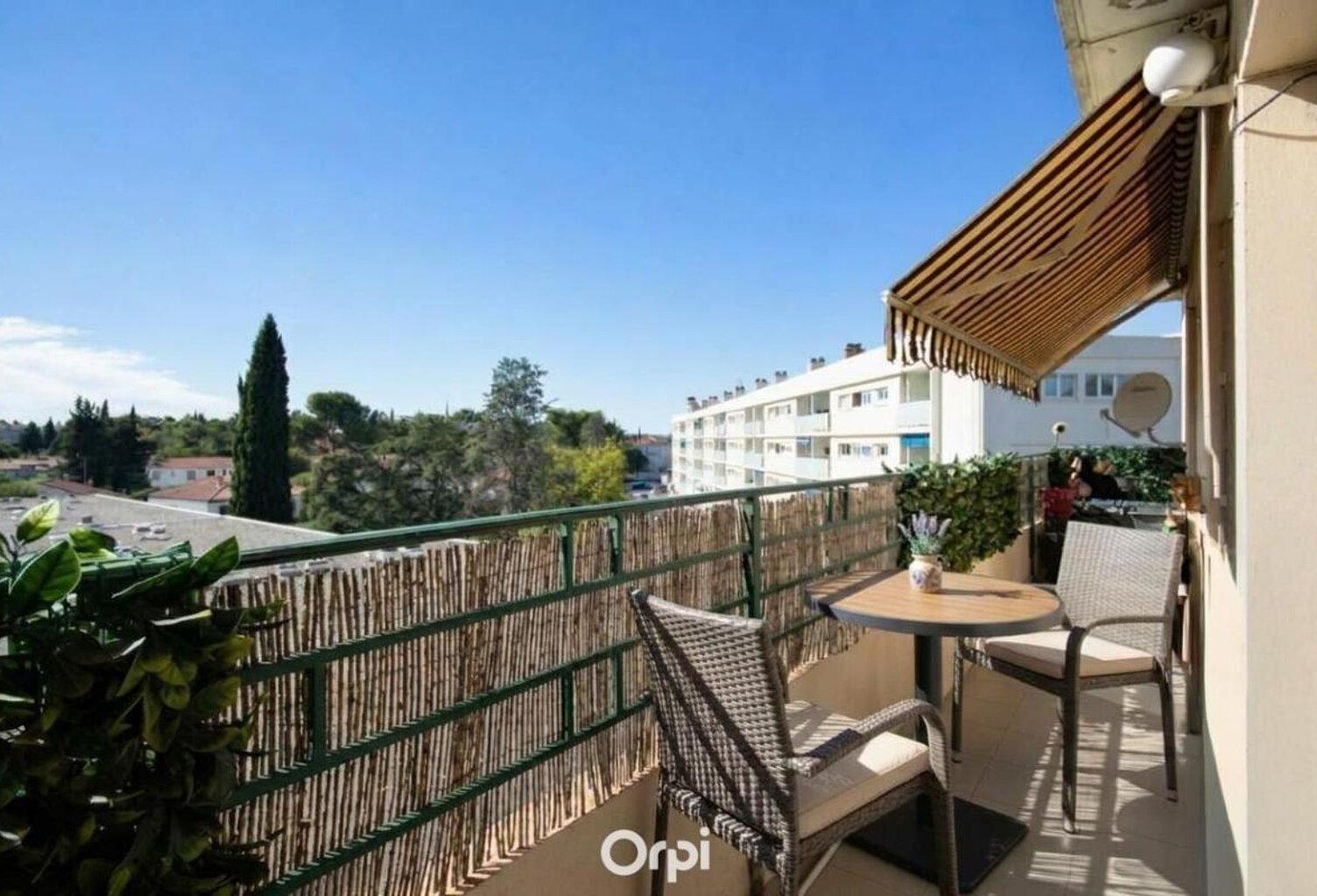 MONTPELLIER CHAMBERTE – UN DERNIER ÉTAGE AUX BEAUX VOLUMES, AVEC BALCON, PARKING ET CELLIER — photo 1