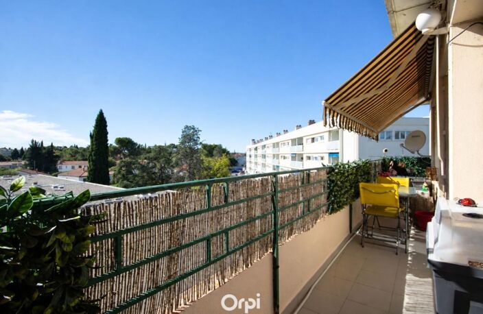 MONTPELLIER CHAMBERTE – UN DERNIER ÉTAGE AUX BEAUX VOLUMES, AVEC BALCON, PARKING ET CELLIER — photo 2