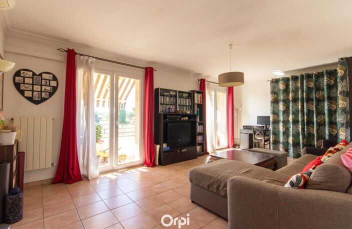 MONTPELLIER CHAMBERTE – UN DERNIER ÉTAGE AUX BEAUX VOLUMES, AVEC BALCON, PARKING ET CELLIER — photo 4