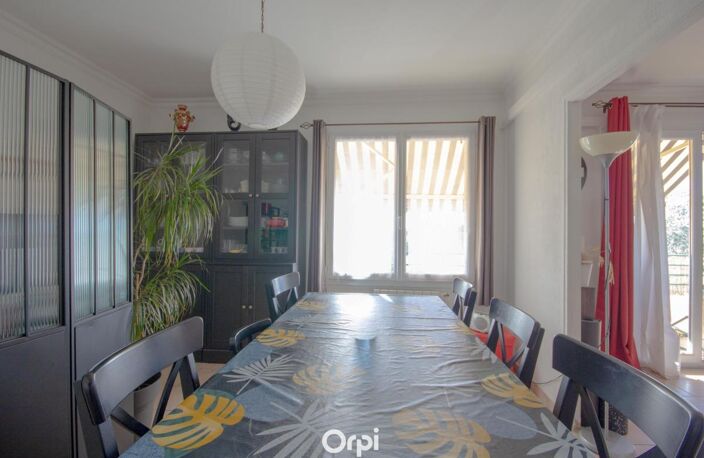 MONTPELLIER CHAMBERTE – UN DERNIER ÉTAGE AUX BEAUX VOLUMES, AVEC BALCON, PARKING ET CELLIER — photo 5