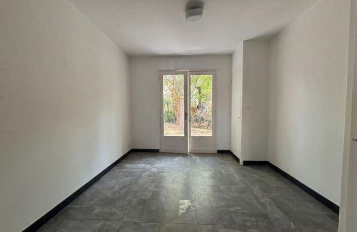 Rare à la vente : maison avec potentiel dans un secteur d'exception — photo 2