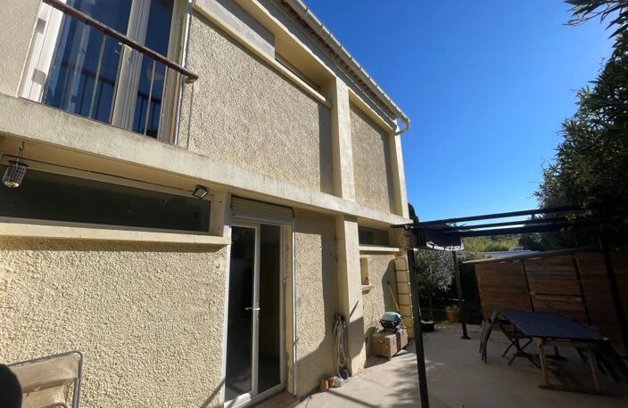 A VENDRE SIX-FOURS-LES-PLAGES 83140 BELLE MAISON 4 PIECES EN CENTRE VILLE — photo 5