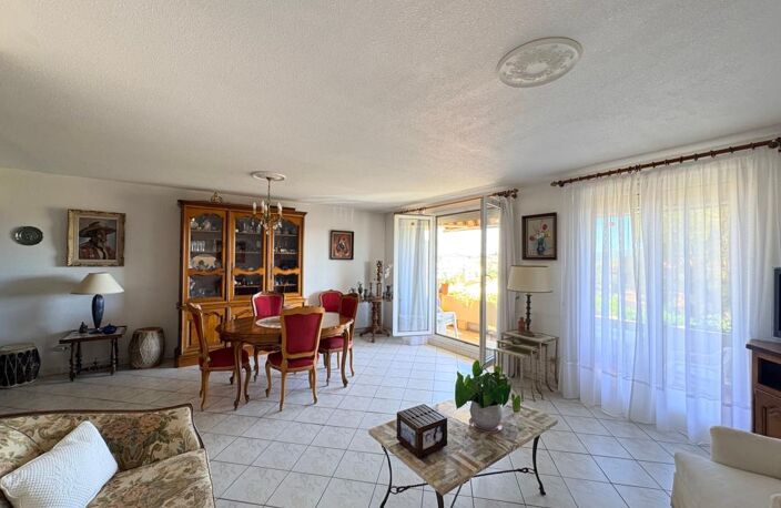 Appartement À Vendre T4 La Garde — photo 3
