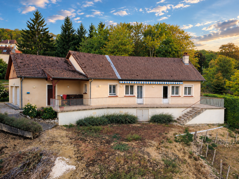 MAISON DE PLAIN PIED AVEC VUE — photo 1