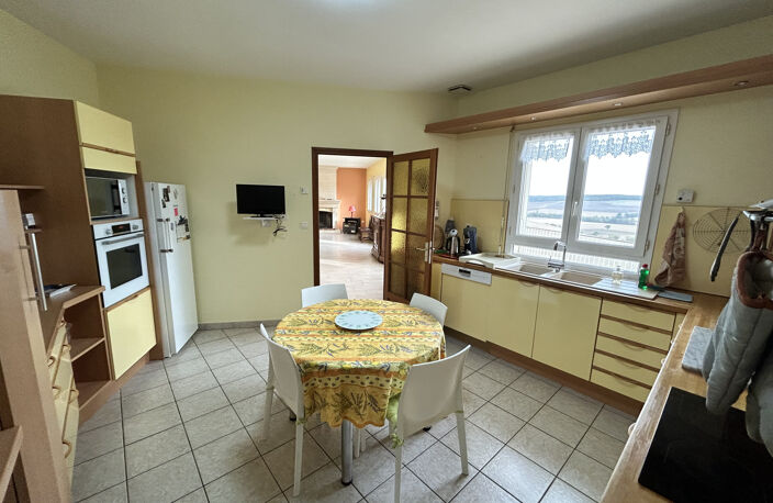 MAISON DE PLAIN PIED AVEC VUE — photo 4