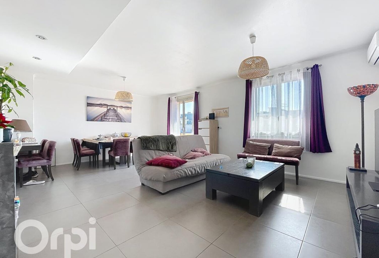 SAINT-RAPHAËL – APPARTEMENT 3 PIÈCES TRAVERSANT EXPOSÉ SUD AVEC BALCON, PARKING ET CAVE — photo 1