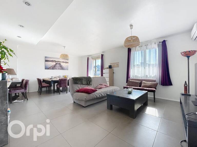 SAINT-RAPHAËL – APPARTEMENT 3 PIÈCES TRAVERSANT EXPOSÉ SUD AVEC BALCON, PARKING ET CAVE — photo 1