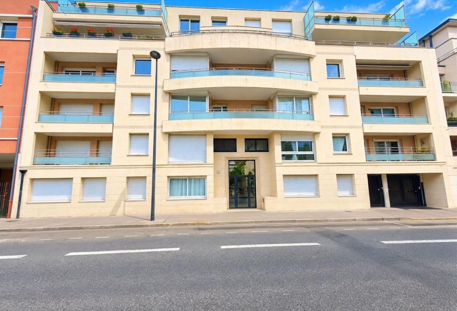 Appartement À Vendre — photo 1