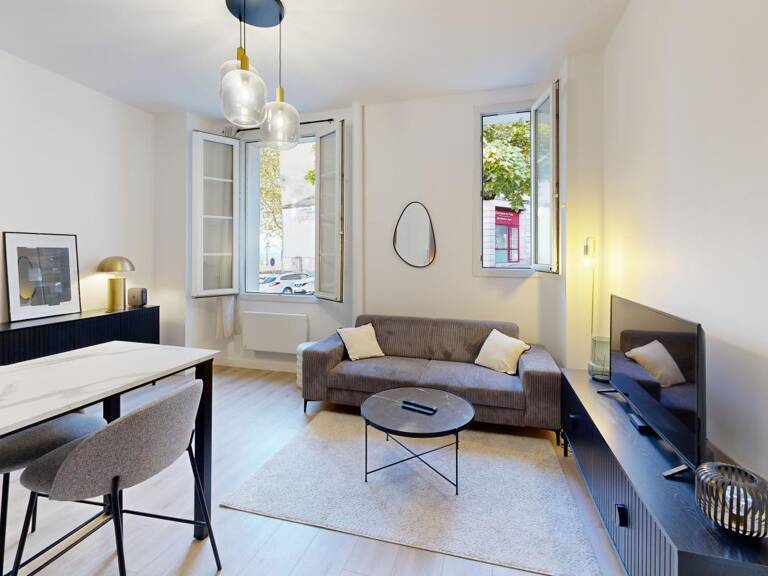Appartement À Louer — photo 1