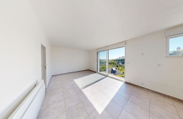 Appartement À Louer — photo 2