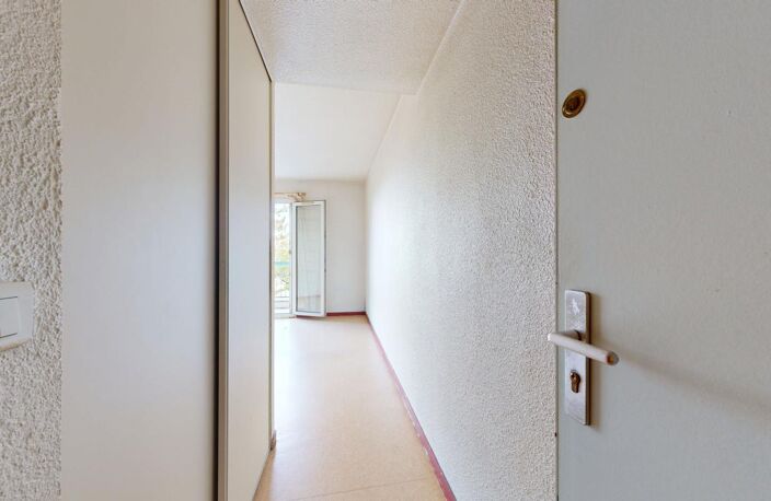 Studio, terrasse, garage — photo 3