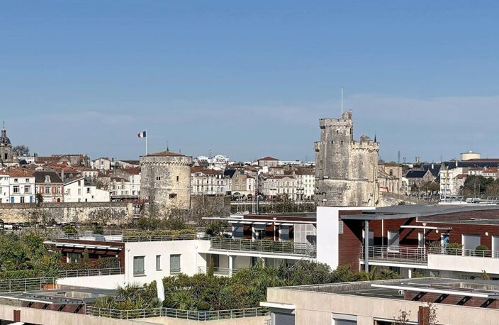 APPARTEMENT D’EXCEPTION EN DERNIER ÉTAGE AVEC 157 M² D’ESPACES EXTÉRIEURS — photo 4