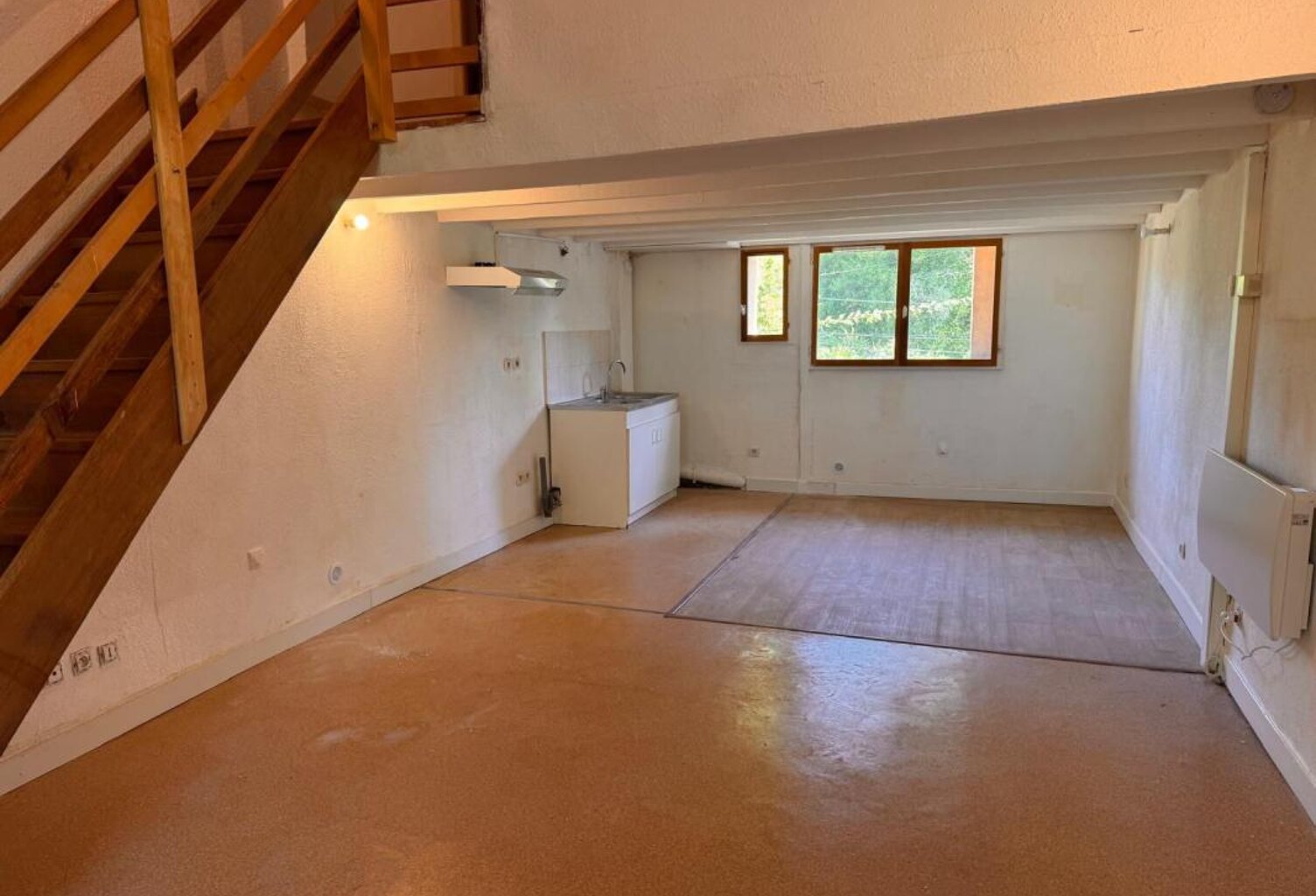 Appartement À Louer Saint-Ambroix — photo 1
