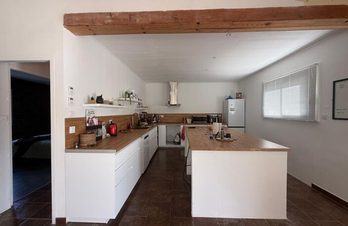VILLA DE PLAIN-PIED AVEC JARDIN, PISCINABLE ET SANS VIS-À-VIS – NIZAS — photo 4