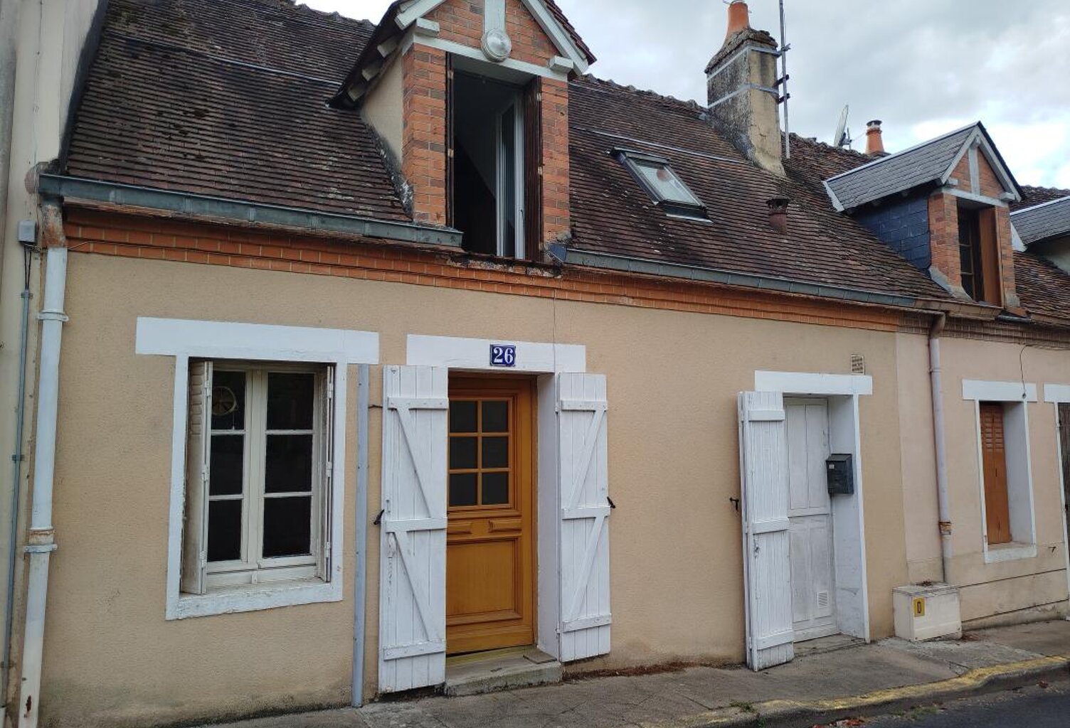 Maison  Chatillon coligny — photo 1