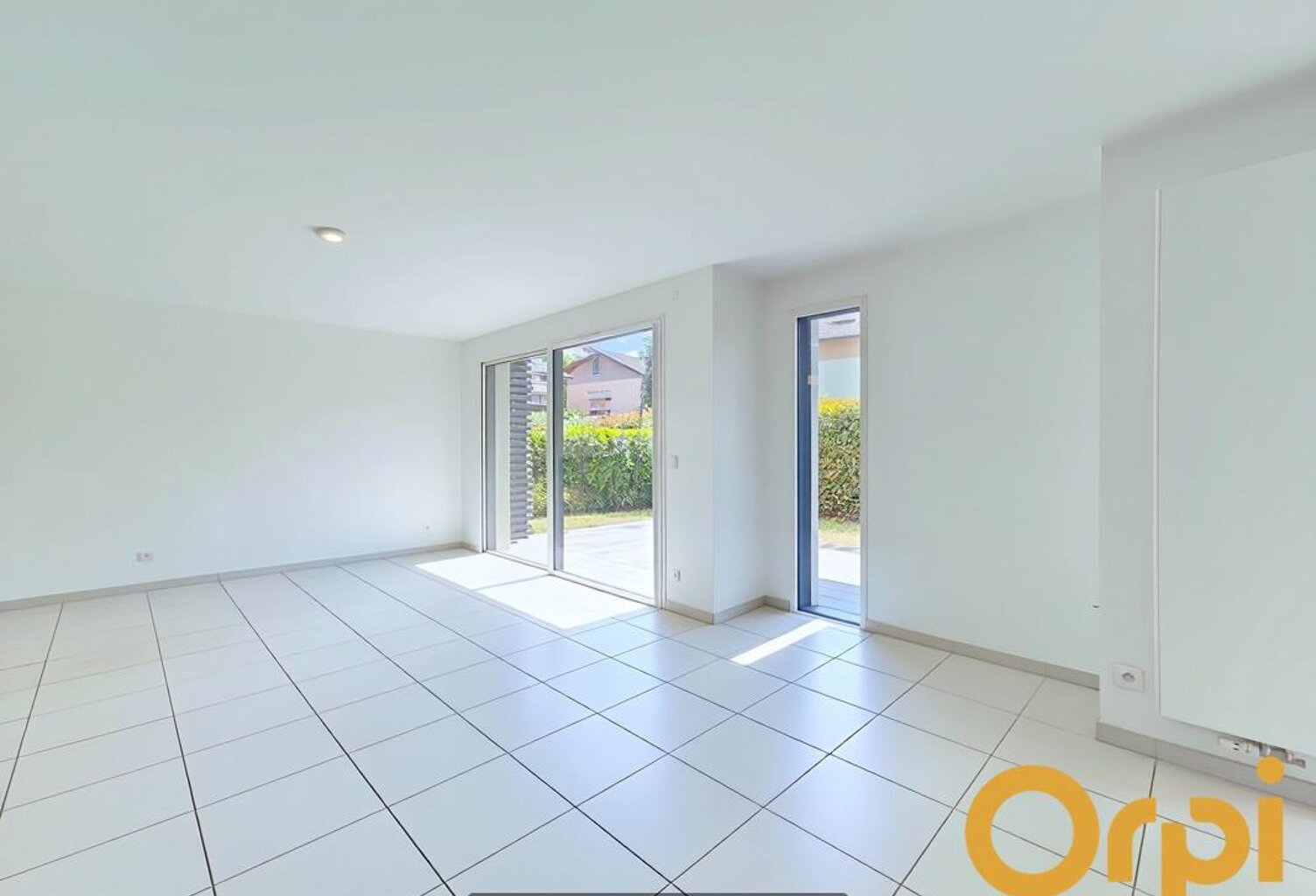 Grand T4 au calme avec jardin sud, cave et garage — photo 1