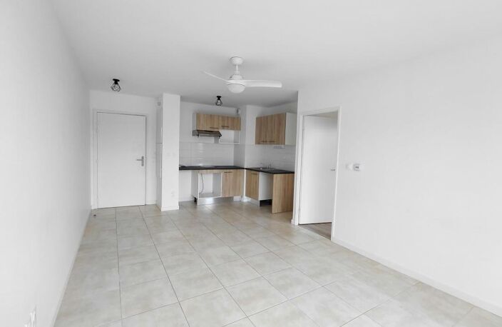 CASTELMAUROU - appt T2 de 41 m² avec parking — photo 2