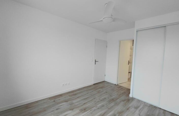 CASTELMAUROU - appt T2 de 41 m² avec parking — photo 5