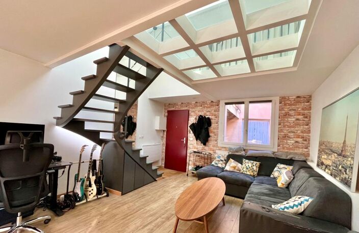 TOULOUSE PLACE SAINT GEORGES - T2 BIS MEUBLE DUPLEX 61,41m² — photo 2