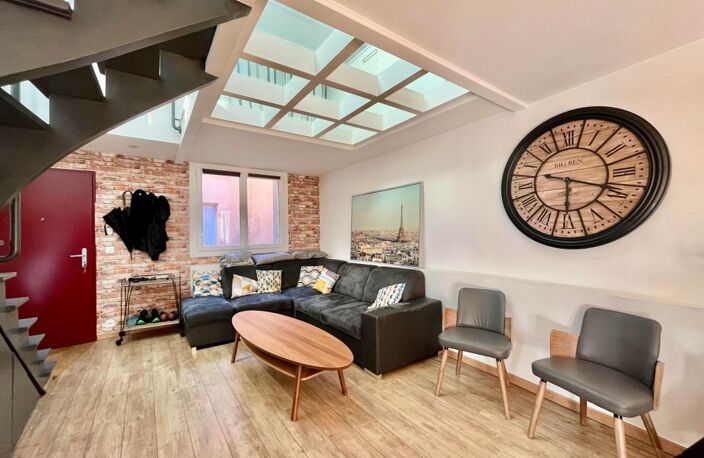 TOULOUSE PLACE SAINT GEORGES - T2 BIS MEUBLE DUPLEX 61,41m² — photo 3