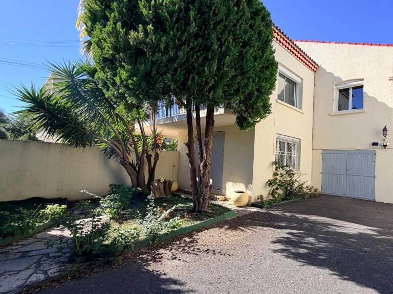NÎMES – APPARTEMENT EN REZ-DE-CHAUSSÉE DE VILLA – 111,42 M² – À RÉNOVER PISCINE PRIV — photo 1