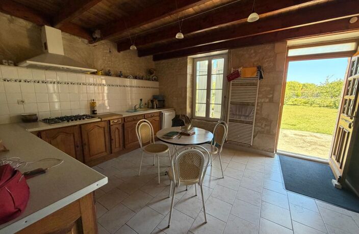 Maison en pierre à vendre secteur BARZAN — photo 5