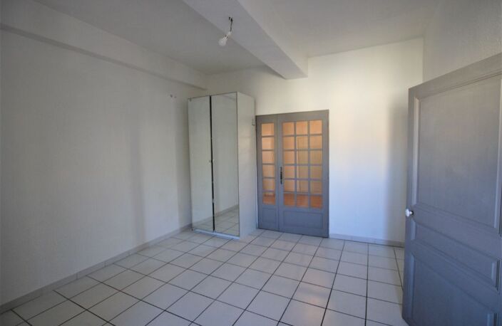 Appartement Entraigues sur La Sorgue T2 BIS 68.33 m2 — photo 2