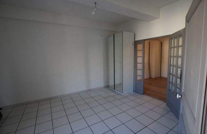 Appartement Entraigues sur La Sorgue T2 BIS 68.33 m2 — photo 3