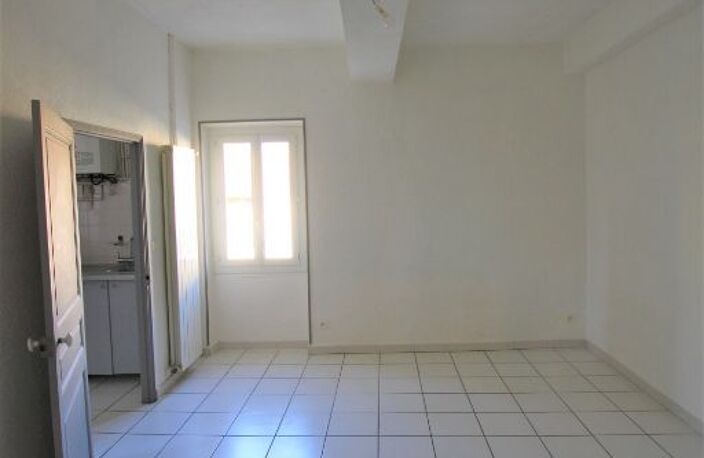Appartement Entraigues sur La Sorgue T2 BIS 68.33 m2 — photo 4